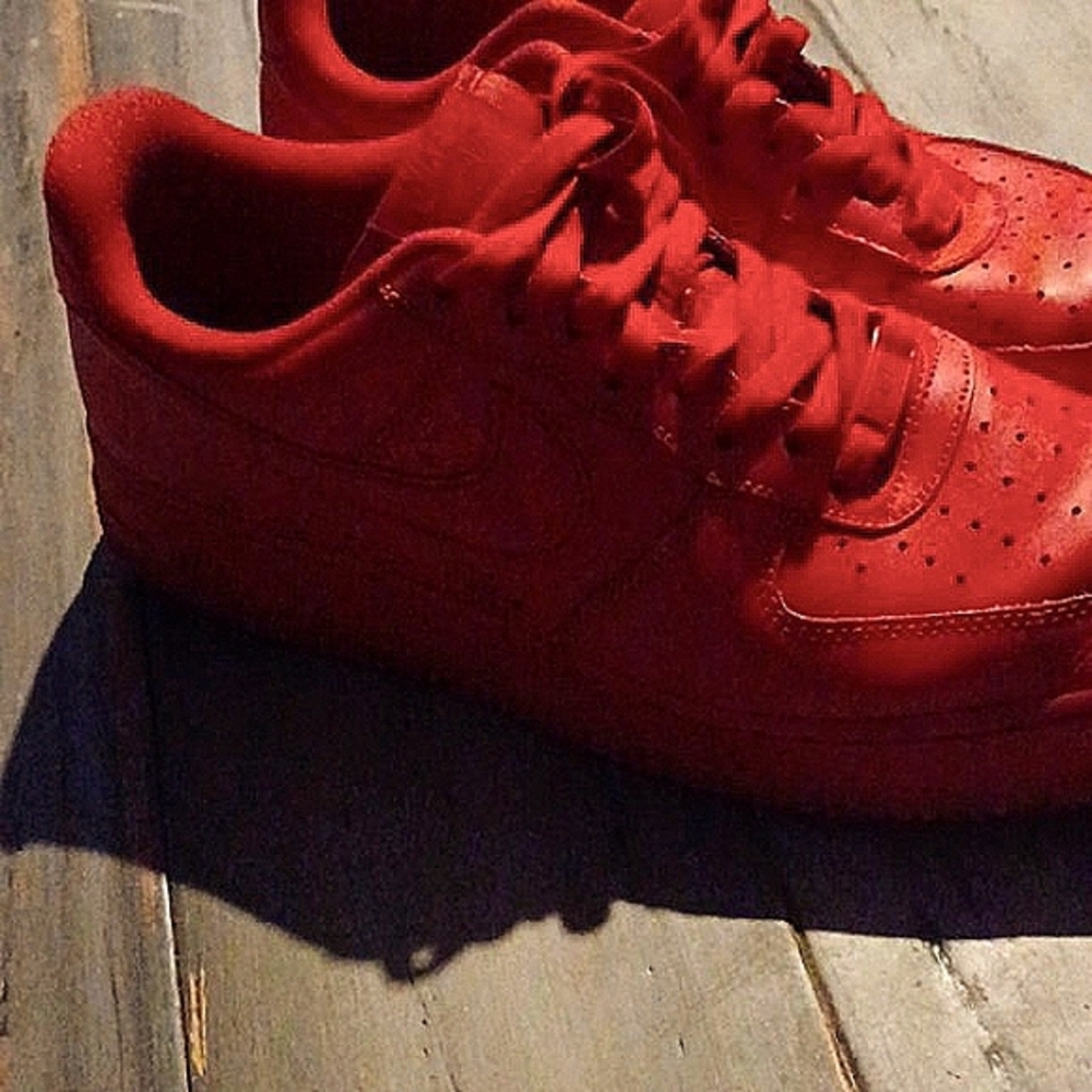 Red Nike Air Force 1 Mens Size 9.5